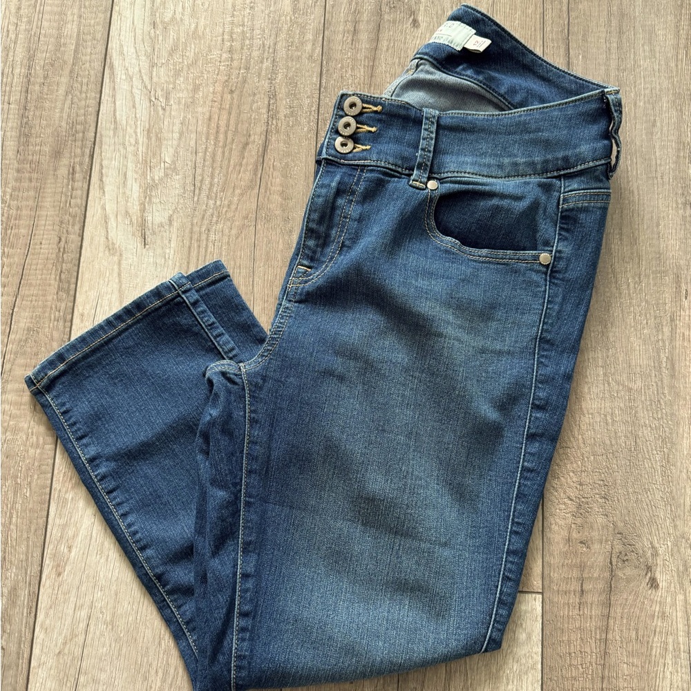 Torrid Crop Jeggings Size 12